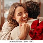 他抱着我那里顶着我 2f17qvs68