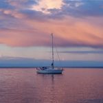 在桌子下吃总裁的大j agfd3tl